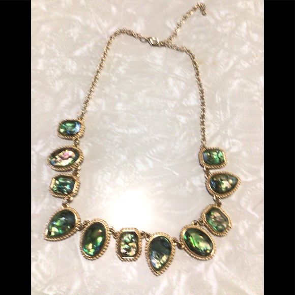 Women’s gold tone abalone look design green faux crystal statement necklace - Picture 1 of 4